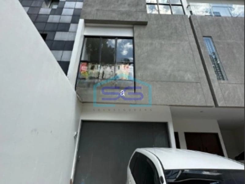 Disewakan Ruko di Pusat Kota Pasir Kaliki, Bandung Luas Bangunan 150 m²