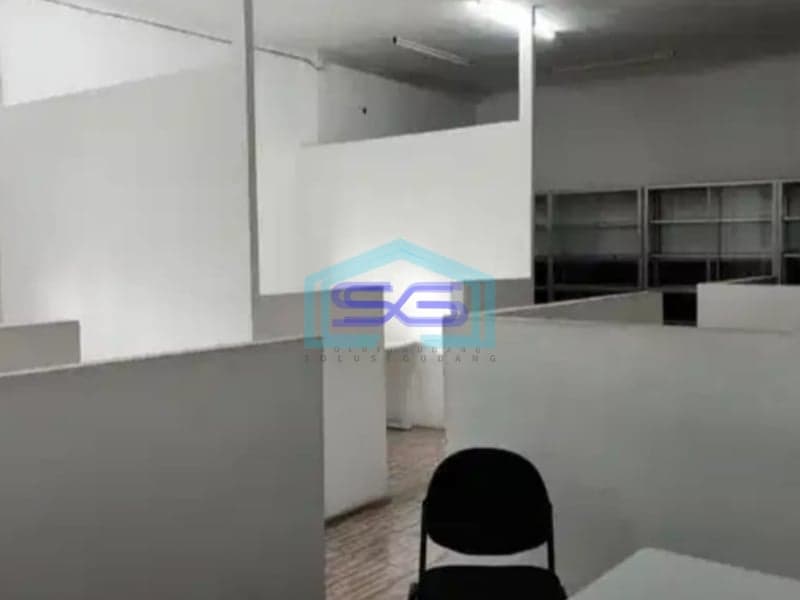 Disewakan Gudang Luas Bangunan 600 m² Lokasi Strategis di Pabuaran Cilangkap Perbatasan Bogor Depok