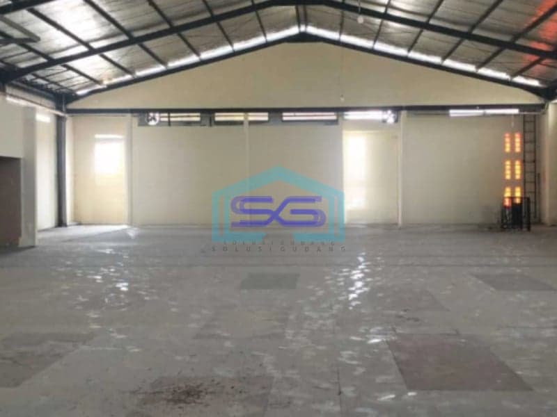 Disewakan Ruko Luas Tanah 860 m² Lokasi Srondol Semarang