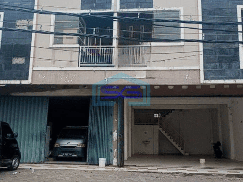 Disewakan Cepat Ruko 2 Lantai di Raya Kauman Baru dekat Benowo Surabaya LB 182m2