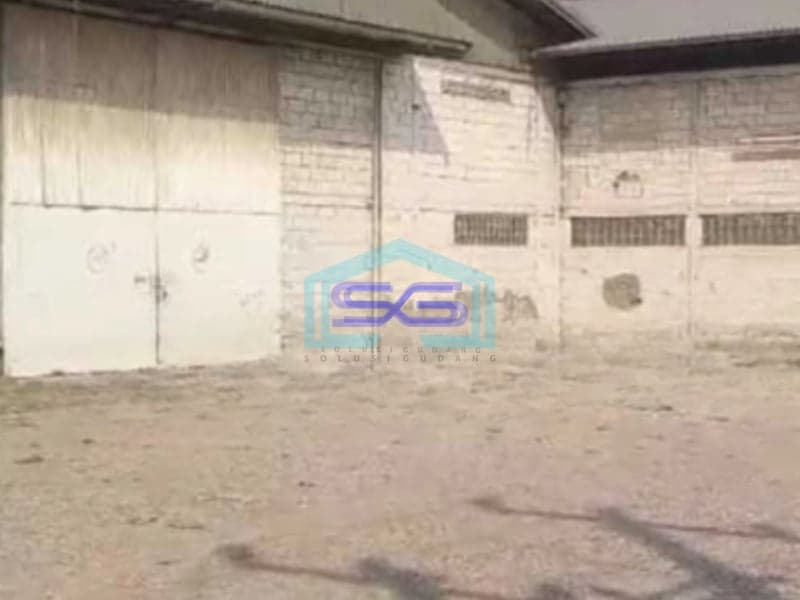 Disewakan Gudang Akses Container 40 feet Luas Bangunan  600 m²  di Jurumudi Tangerang