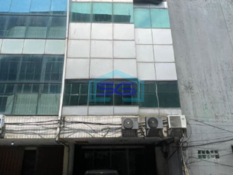 Dijual Ruko 3.5 Lantai di Jl. Pangeran Jayakarta Jakarta Pusat LB 240m2