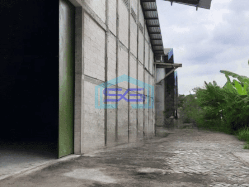 Disewakan Gudang Luas Bangunan  1200 m² di Semarang Barat