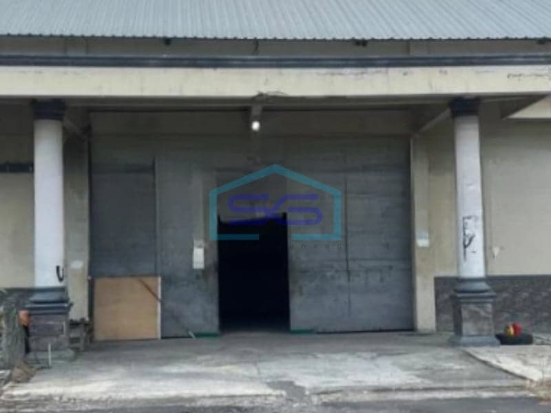 Disewakan Gudang Luas Tanah 1100 m² Lokasi di Masaran Sragen Akses Container