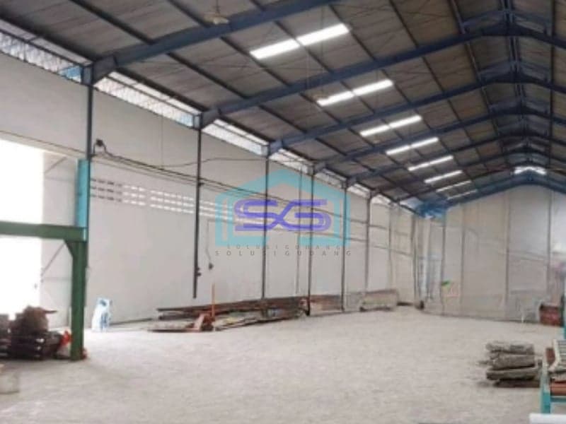 Disewakan Gudang Baru Renovasi Luas Bangunan  2205 m²  Lokasi di Surabaya