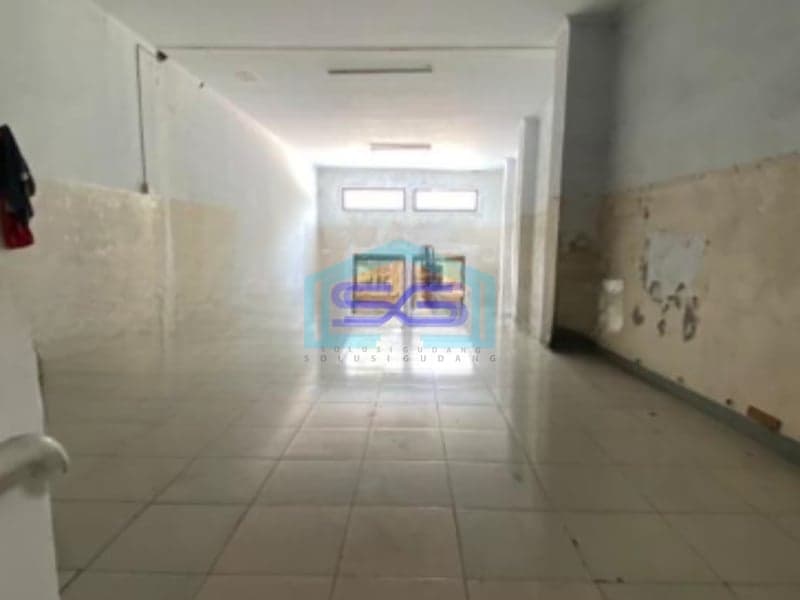 Disewakan Ruko 3 Lantai Panjang Carport Luas Bangunan 495m2 Di Cempaka Putih Jakarta Pusat