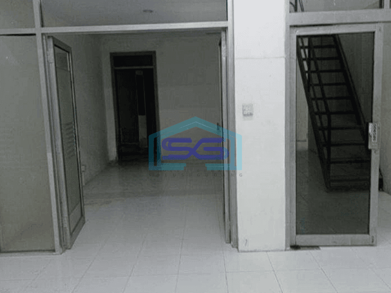Disewakan Ruko Lokasi Strategis di Kebayoran Baru Jakarta Selatan LB 280m2