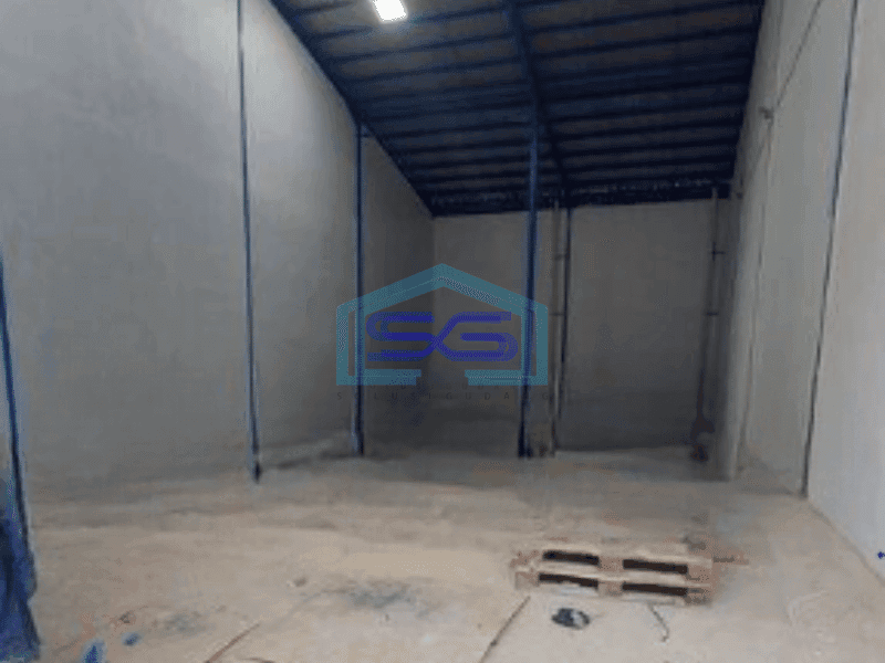 Disewakan Gudang Luas Bangunan 400 m² Lokasi Bebas Banjir di Kalideres Jakarta Barat Akses Container 40 feet