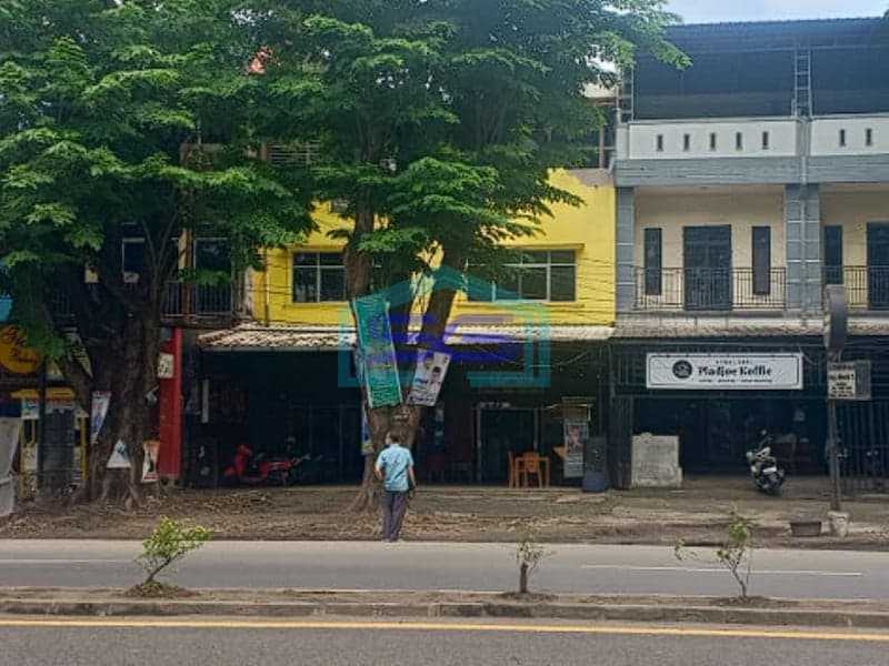 Disewakan 2 Ruko Plong di Lokasi Strategis Jl. Ahmad Yani, Plaju Palembang LB 400m2