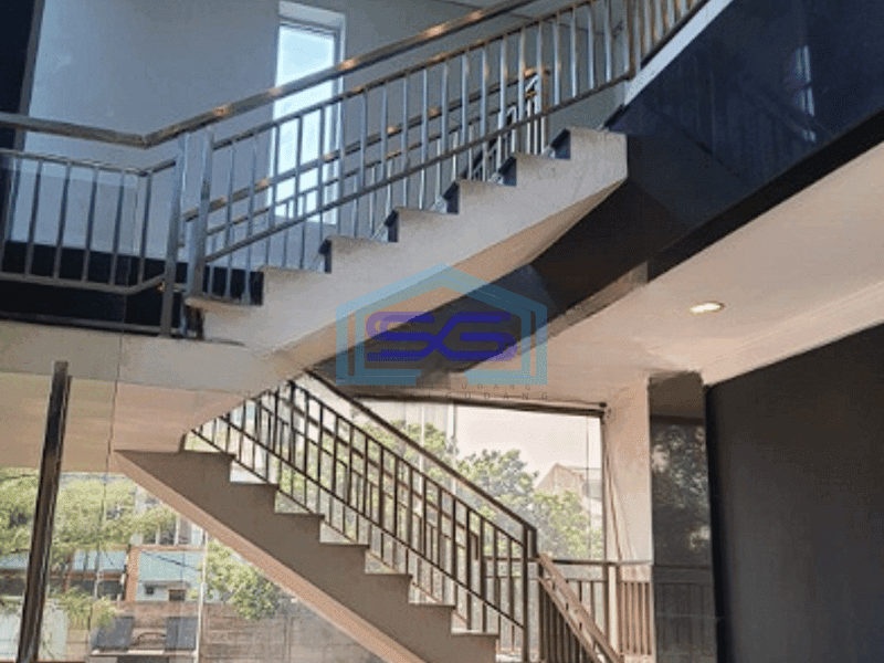 Disewakan Gedung 7 lantai di Warung Buncit Bagus Jakarta Selatan