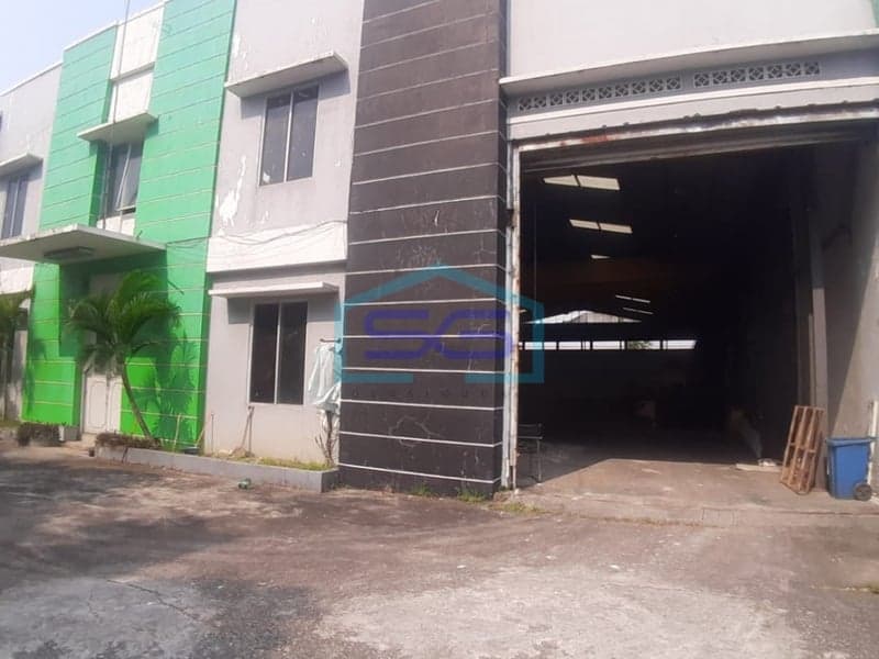 Disewakan gudang lengkap dan Luas 1500 M2 di Lippo Cikarang Industrial Estate