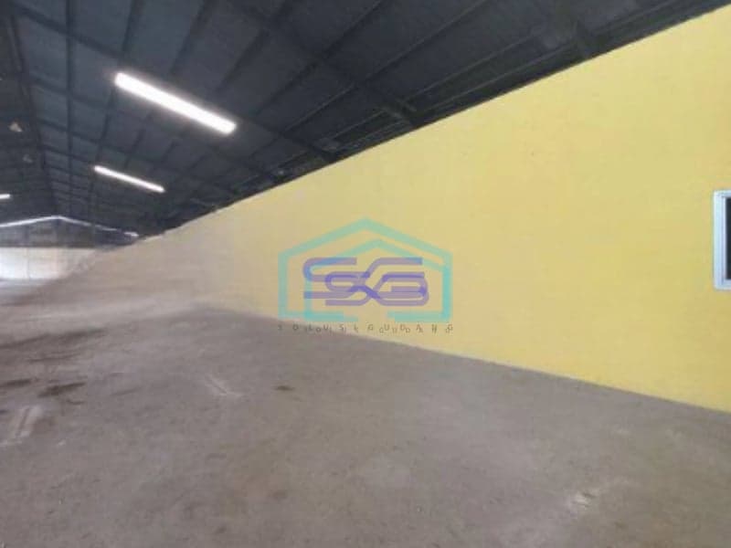 Disewakan Gudang Ada kantor Luas Bangunan  2400 m² di Cikupa Tangerang
