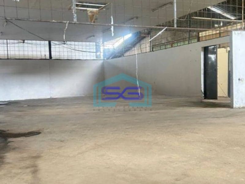 Disewakan Gudang Kavling DPR Cipondoh Tangerang Luas Tanah 1600 m²