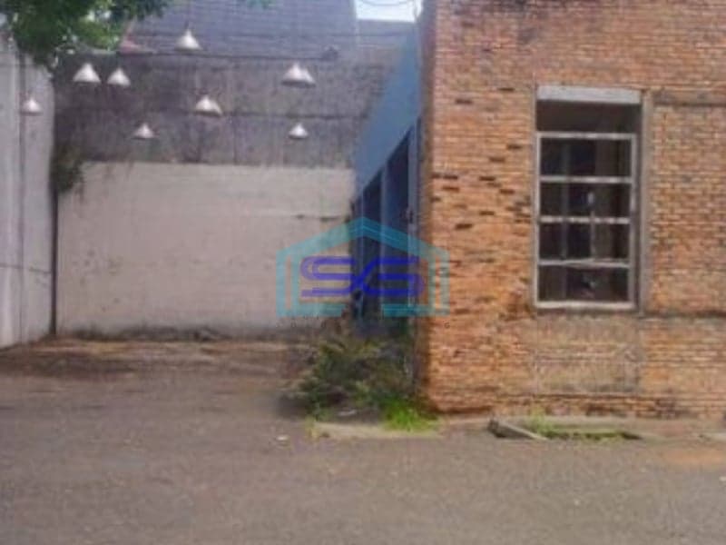 Disewakan Ruko Hook 4 Lantai di Jalan Utama Harapan Indah Bekasi