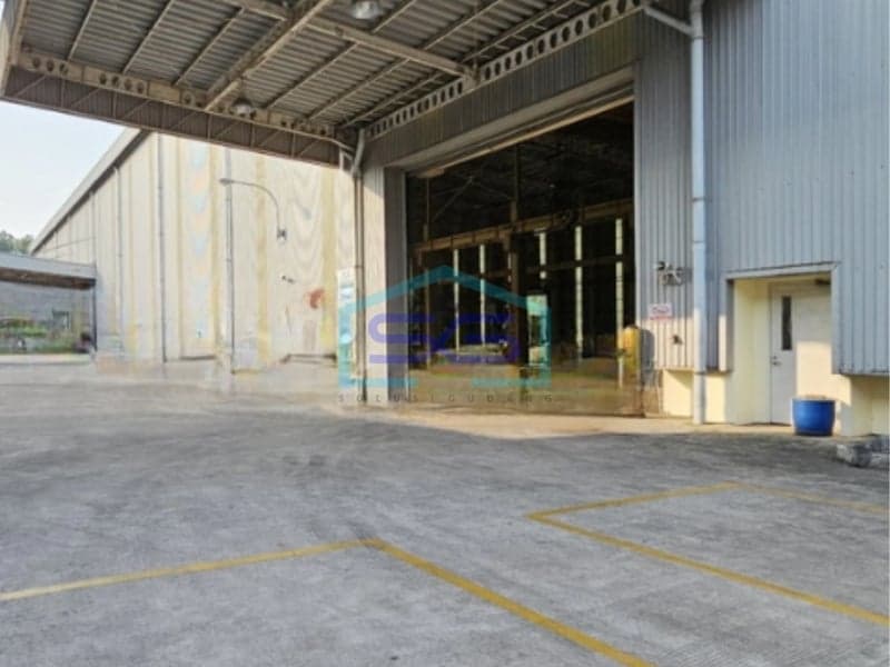 Dijual Gudang Luas Bangunan 13799 m² Lokasi di Cikarang Pusat
