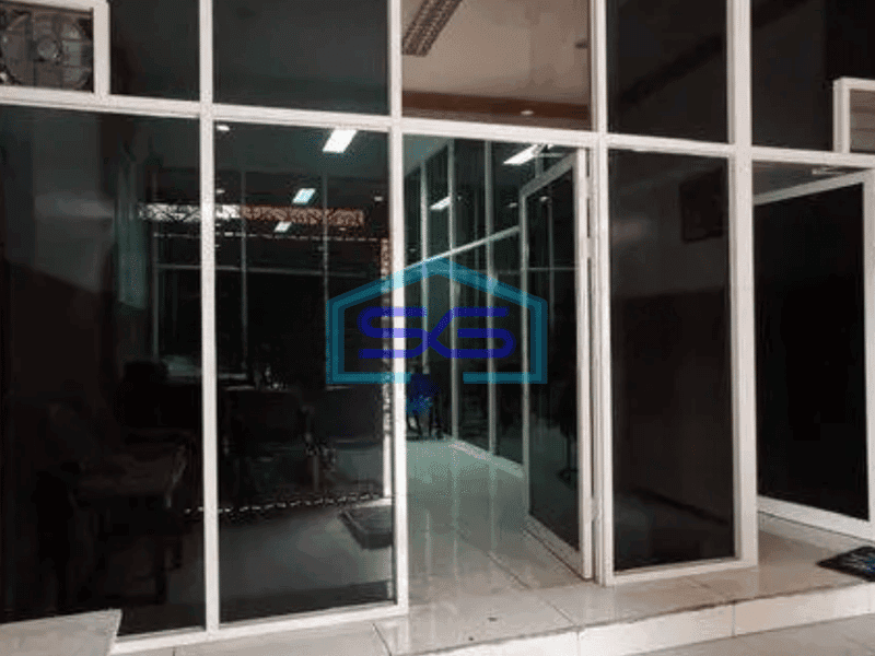 Disewakan ruko dua lantai di pusat kota mojokerto