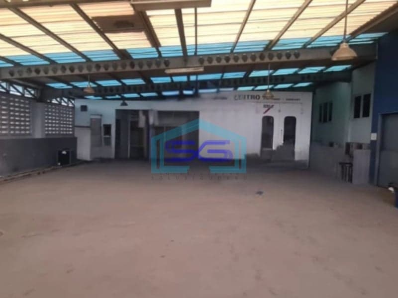 Disewakan Gedung Ruang Usaha Ex Showroom Mobil Di Depok Luas Bangunan 3000m2