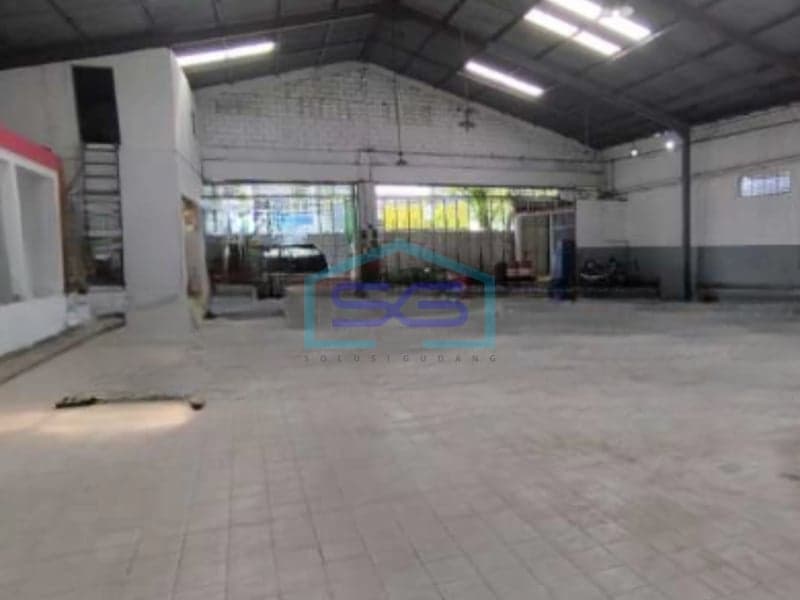 Dijual Gudang Luas Tanah 775 m² Lokasi di Semarang Kondisi Bagus
