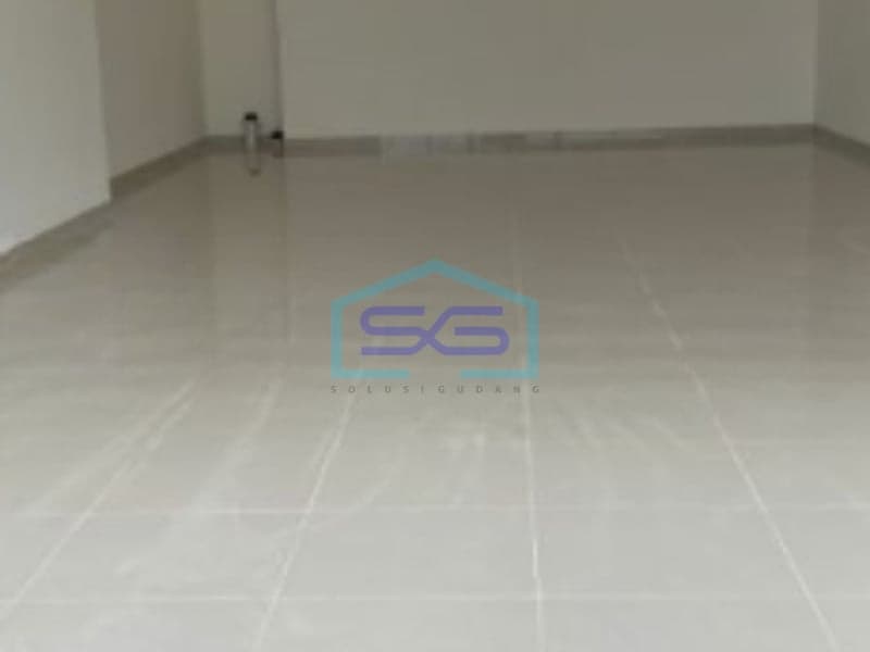 For Sale: Spacious Shophouse, 186 m² Building Area, Flood-Free Location in BSD Tangerang