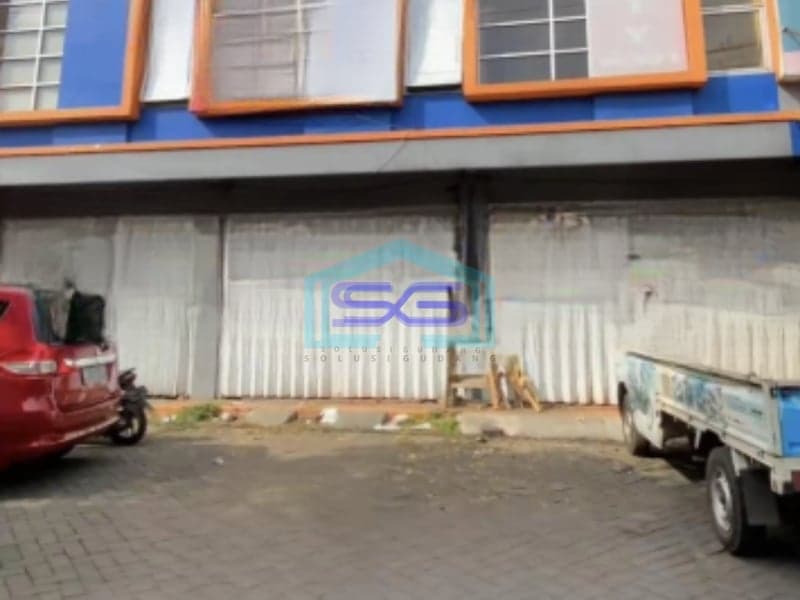 Disewakan Ruko Luas Bangunan 120 m² 2 Lantai Lokasi Strategis di Sukun Malang