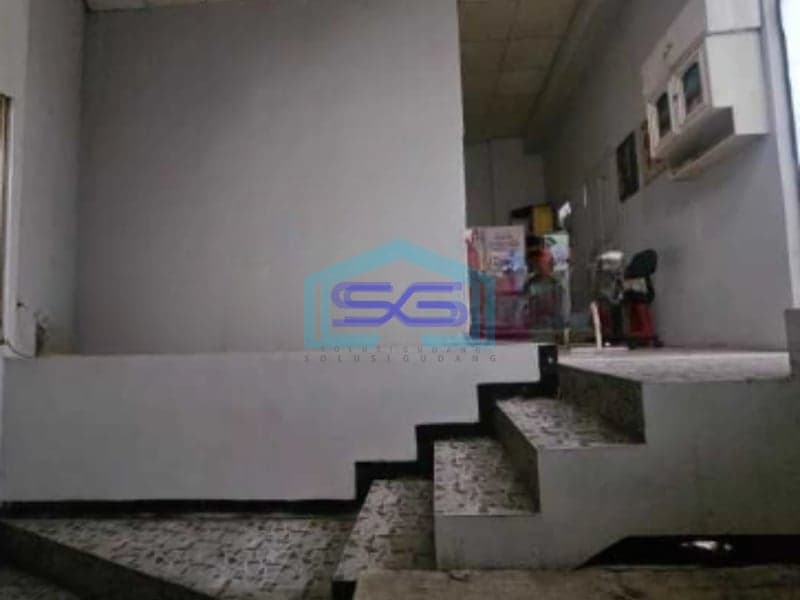 Dijual Ruko Bagus di Jl. Kiaracondong Bandung Lokasi Sangat Strategis LB 101m2