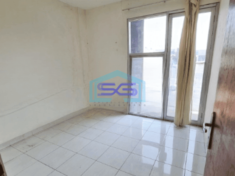 Disewakan Gudang Ada Kantor Luas Bangunan 492 m² di Kelapa Dua Tangerang