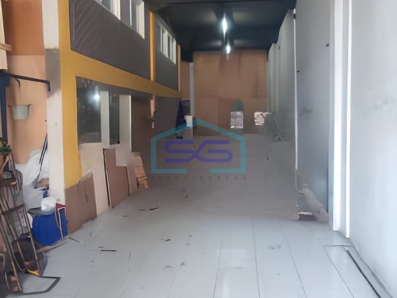 Cheap Auction Sale of Adjoining Shophouses in Tambora, West Jakarta Land Area 345 sqm