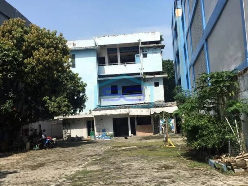 Dijual Gedung + Lahan di Gunung Sahari