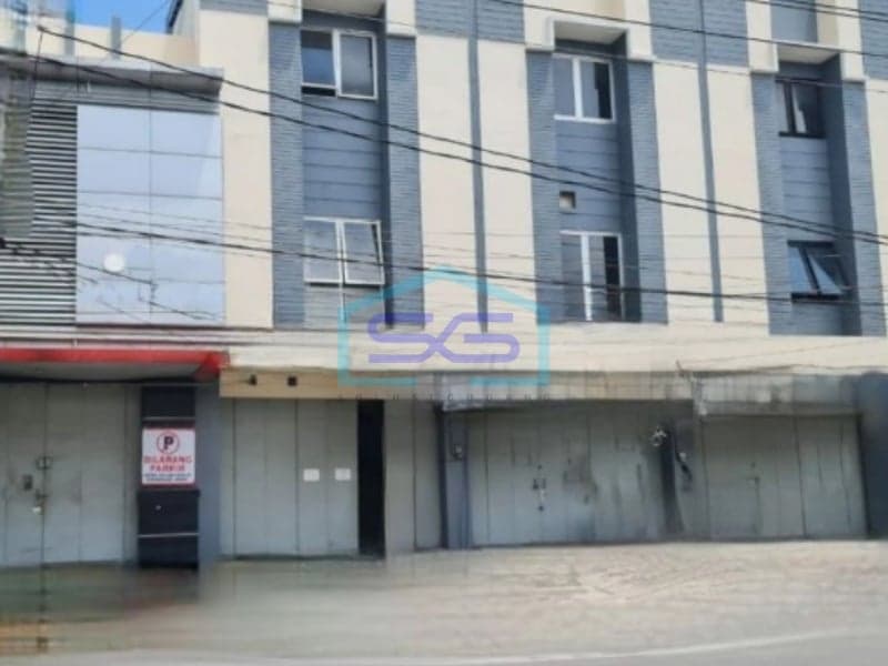 Disewakan Ruko Strategis 3 Lantai Tengah Kota Serengan, Solo Jawa Tengah LB 255m2