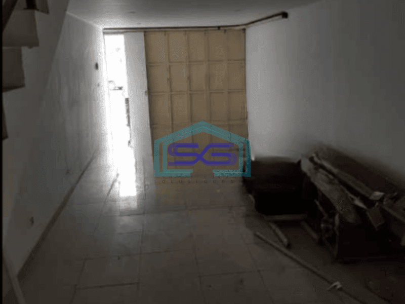 Dijual Ruko Luas Bangunan  210 m² Lokasi Strategis di Buah Batu Bandung
