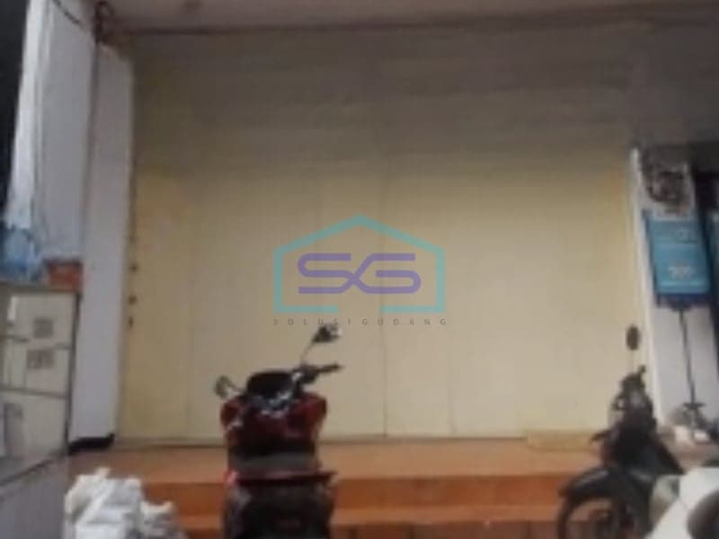 Disewakan Ruko Strategis Luas Bangunan 225 m² 3 Lantai di Bandung Barat