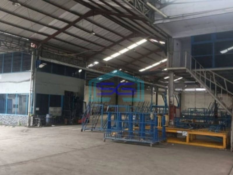 Dijual Ex Pabrik Karoseri + Kantor Siap Beroperasi Cibinong Bogor LT 4800m2