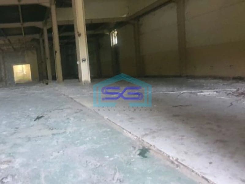 Disewakan Gudang Luas Bangunan 2500 m² Lokasi di Pluit Jakarta Utara