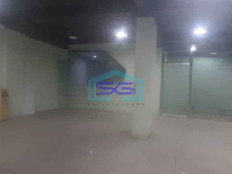 Dijual Ruko Luas Bangunan  700 m² Lokasi di Bandengan Jakarta Utara