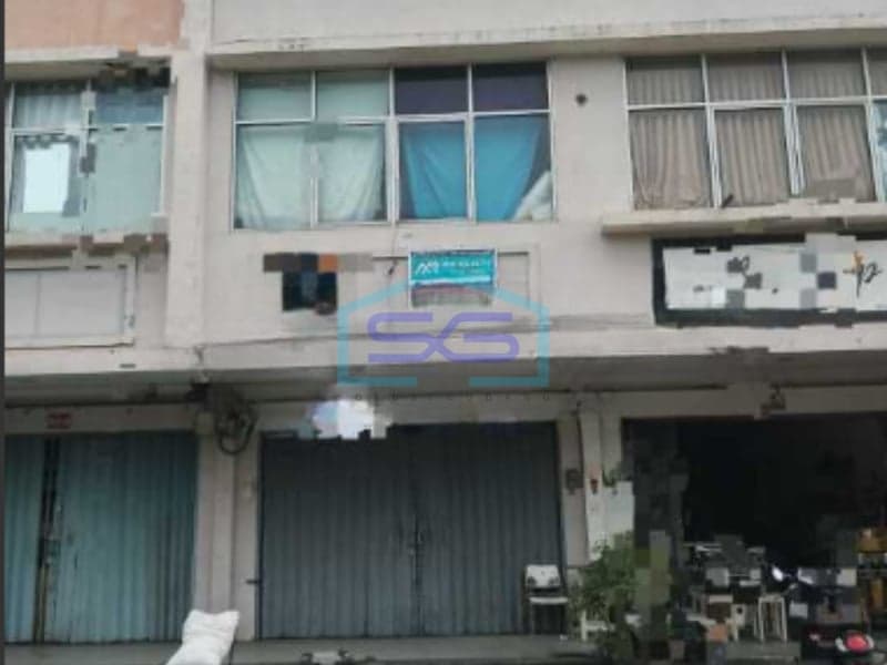 出售：Cengkareng Timur Pasar Bersih 铺面，占地面积 54 平方米