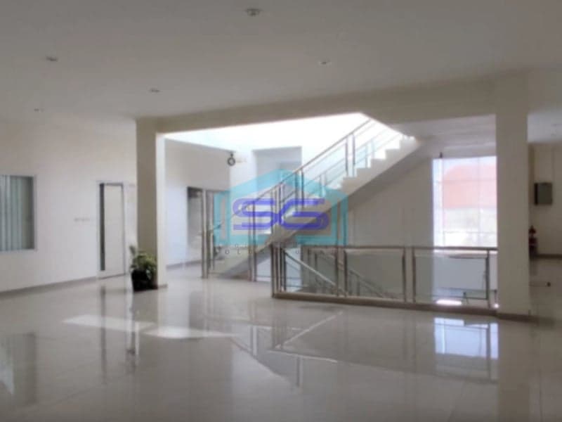 Dijual Kantor Komersil Tengah Kota Surabaya Luas Bangunan  1700 m²