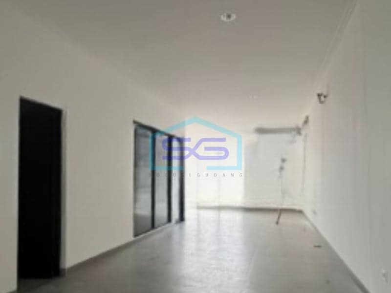 Disewakan Ruko Luas Bangunan 360 m² Siap Huni Lokasi di Jakarta Utara
