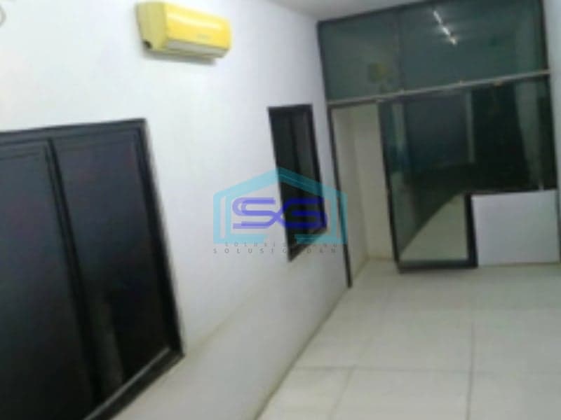 Disewakan Gudang Ada Kantor Luas Tanah 1400 m² Lokasi di Cipondoh Tangerang