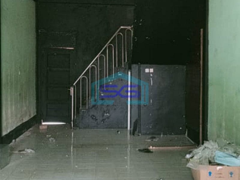 Disewakan Ruko bagus 2,5 Lantai Terawat Jalan Kebun Bunga Sukarami Palembang LB 140m2