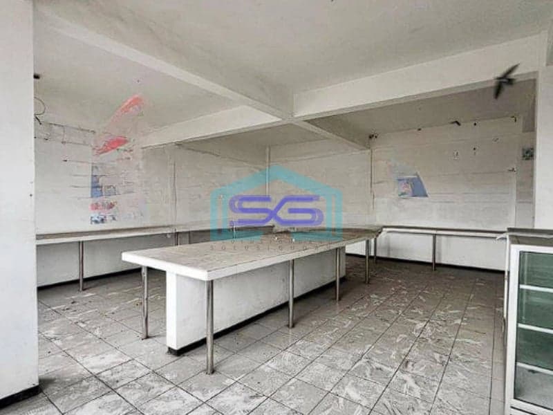 Disewakan Ruang Usaha Siap Pakai LB 700m2 Strategis Pinggir Jalan