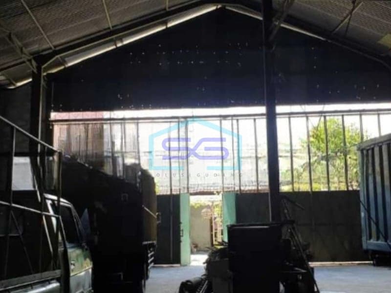 Dijual Gudang Luas Tanah 700 m² 1 Lantai Lokasi Surakarta Jawa Tengah