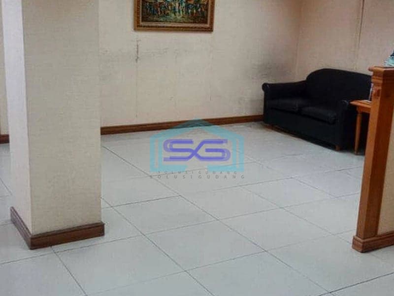 Disewakan Ruko Gandeng 3 Lantai di Pangeran Jayakarta Jakarta Pusat LB 240m2