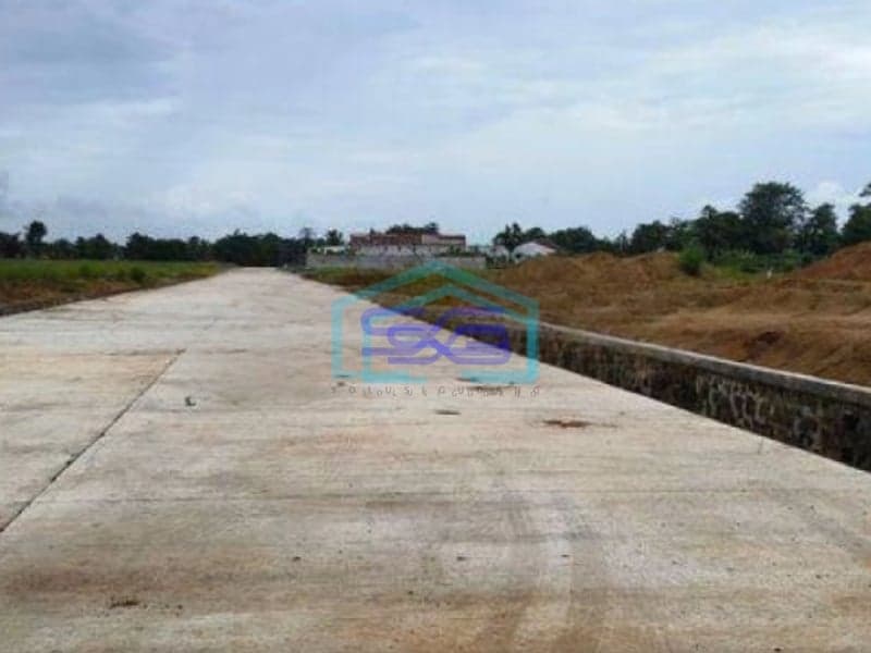 Dijual Gudang Surya Grand Cisoka Akses Mudah ,aman Dan Bebas Banjir di Tanggerang Luas Bangunan  1350 m²