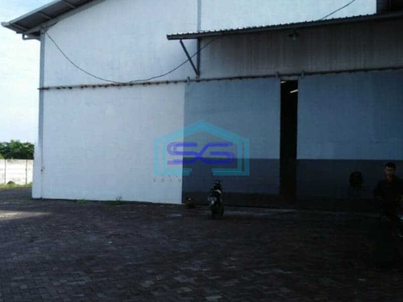 Dijual Gudang Luas Tanah  1100 m² Lokasi Gresik Kota