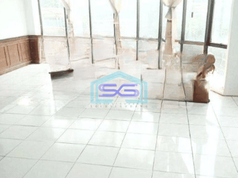Dijual Gedung Perkantoran Lokasi Strategis di Jalan Raya Gunung Sahari Jakarta Pusat Luas Bangunan 650 m²