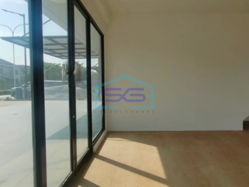 Disewakan Ruko Luas Bangunan 135 m² Lokasi Bebas Banjir di Cikarang