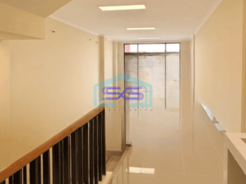 Disewakan Ruko Bebas Banjir di Gading Serpong Tangerang Luas Bangunan  326 m²