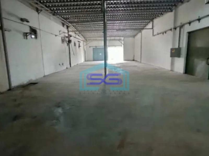 Dijual Cepat Tanah Bonus Gudang di Pasar Kemis Tangerang LT 27070m2