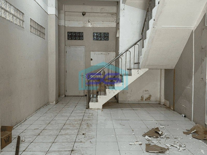 Disewakan Ruko 3 Lantai Jalan Kapten Anwar Sastro dekat Palembang LB 225m2