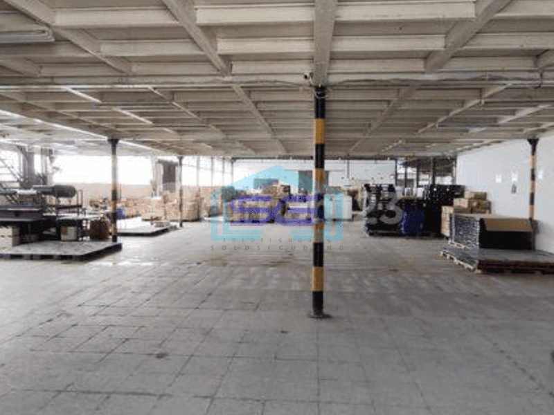 Disewa Gudang Bagus LB 1380 m² di Jl Raya Legok Karawaci Tangerang